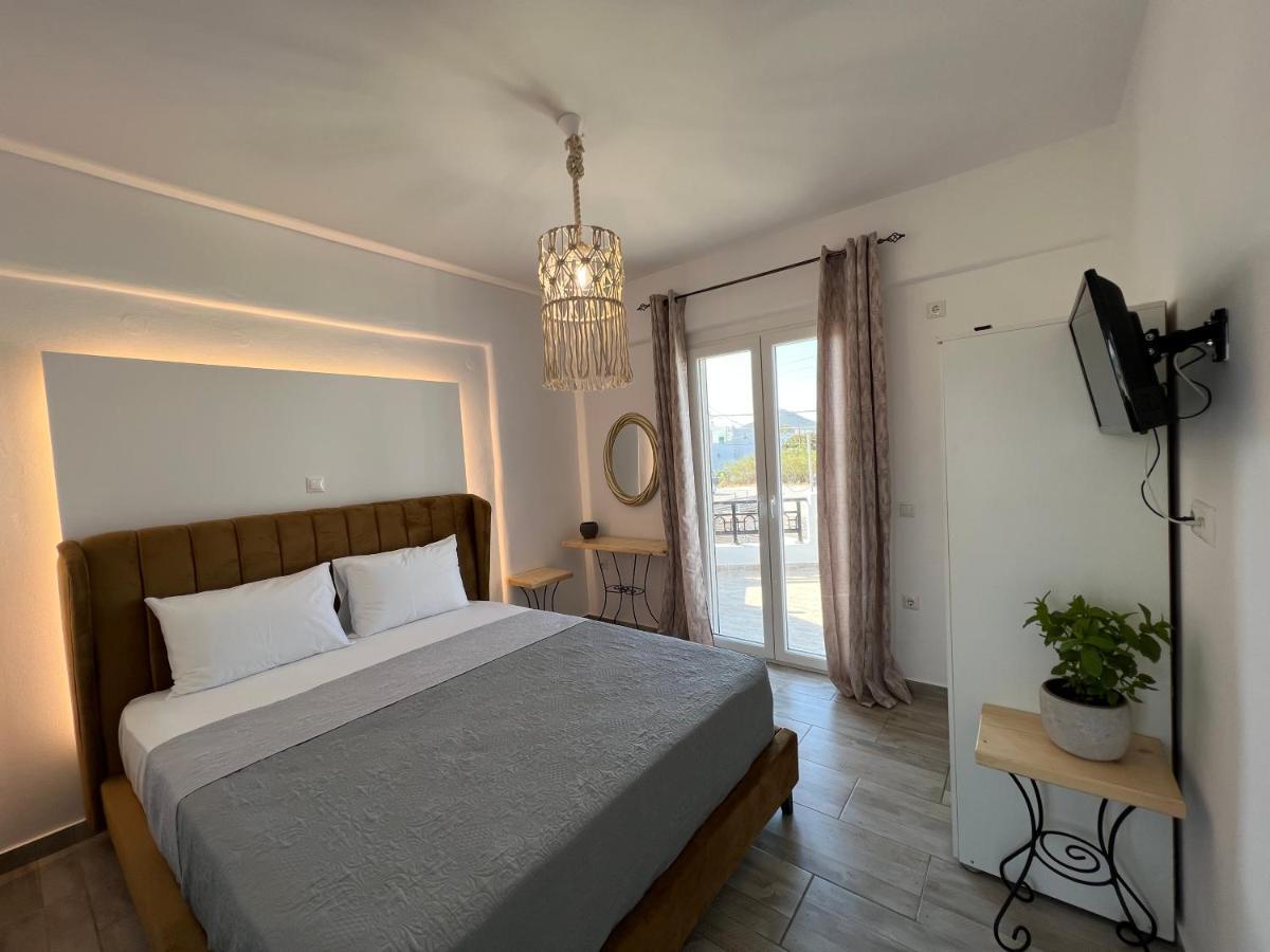 Filia Suite-Apartment Agia Anna  Buitenkant foto