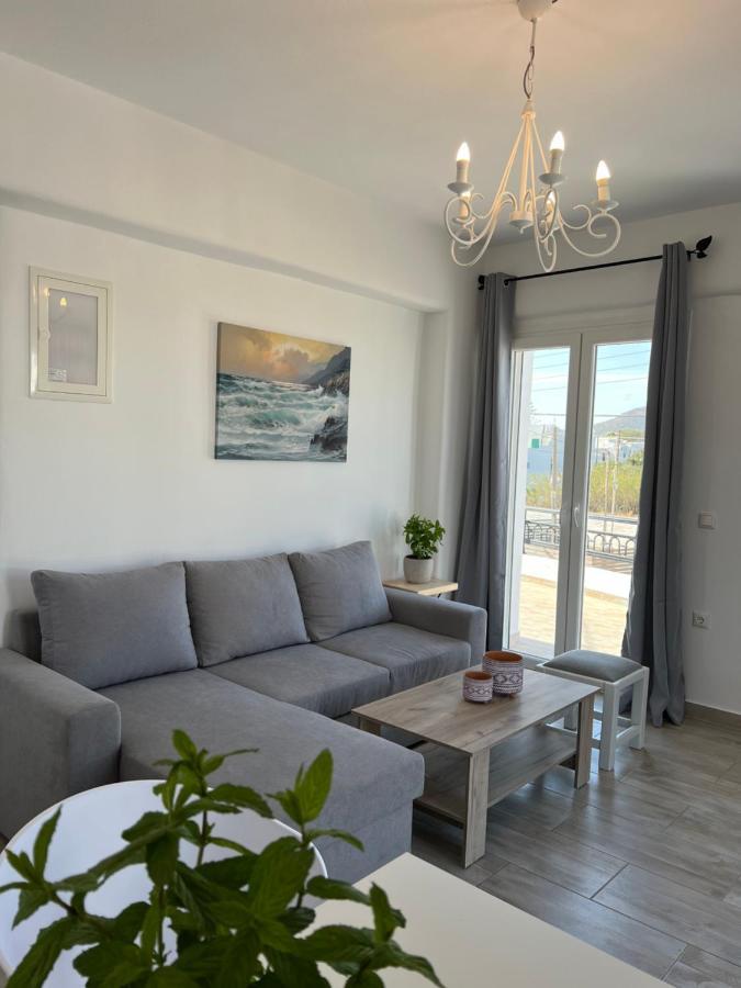 Filia Suite-Apartment Agia Anna  Buitenkant foto