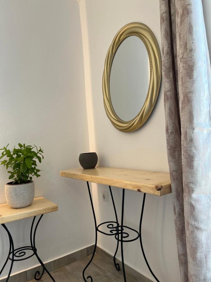 Filia Suite-Apartment Agia Anna  Buitenkant foto